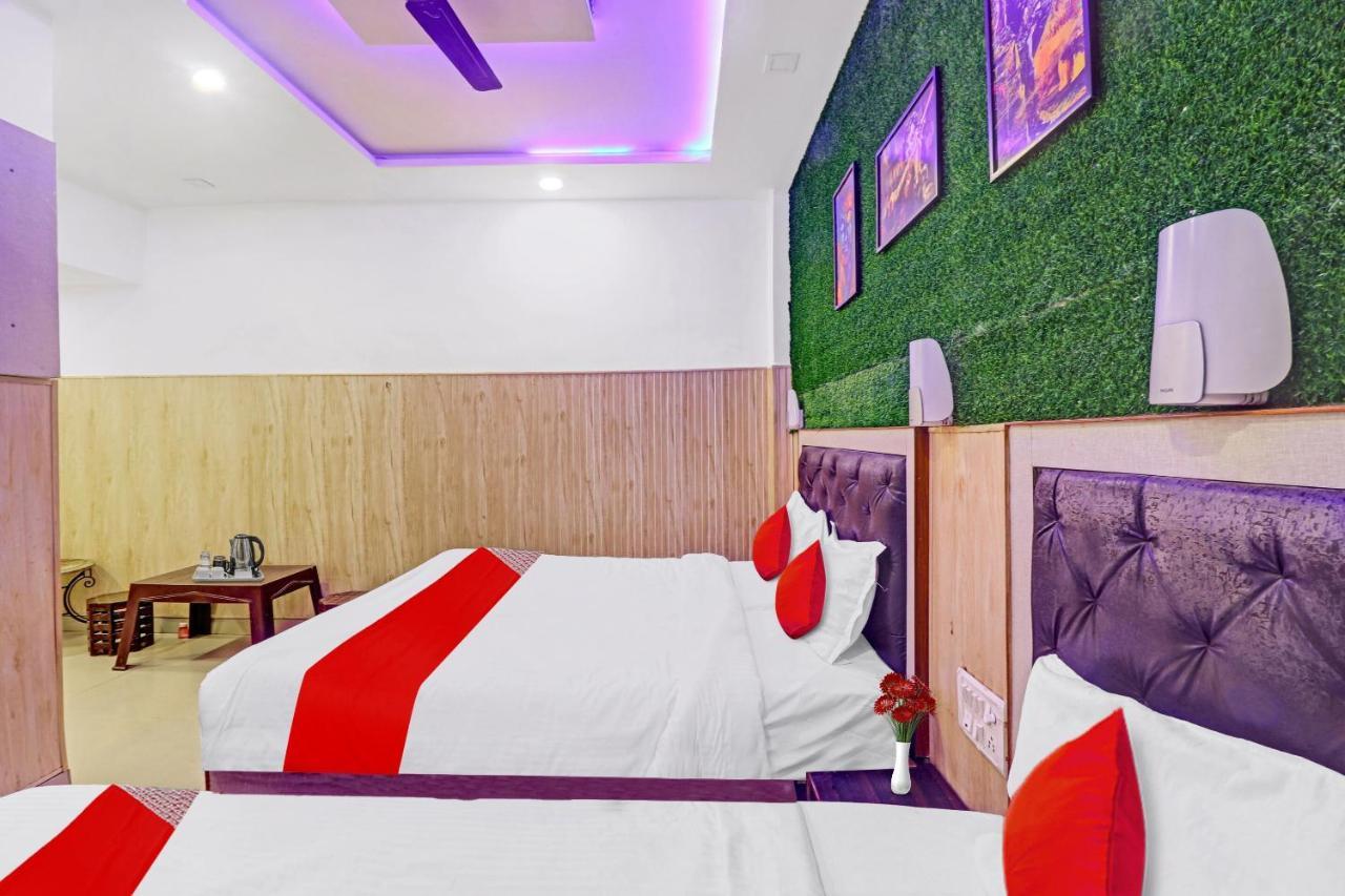 Oyo Flagship Green House อัครา ภายนอก รูปภาพ